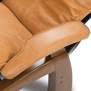 An Image of Human Touch PC 610: Extended Armrests