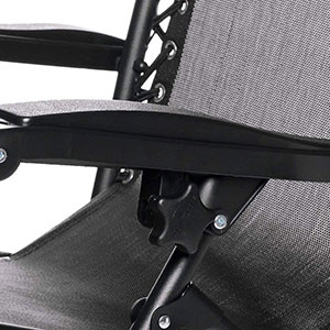 Padded Armrests of AmazonBasics Zero Gravity Outdoor Chair