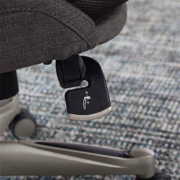 Height adjustment lever of the Serta Back in Motion Chair