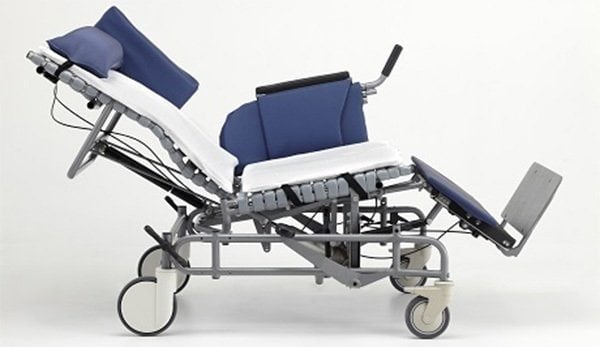 Broda Vanguard Tilt Recliner demonstrating removable armrests in a reclined position