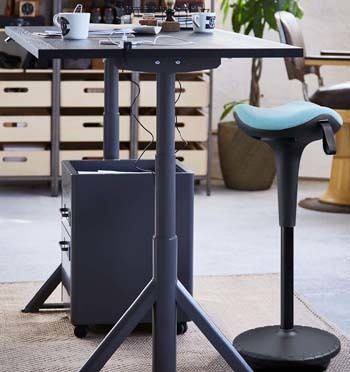 An image of Jummico Desk Stool in a beautiful office 