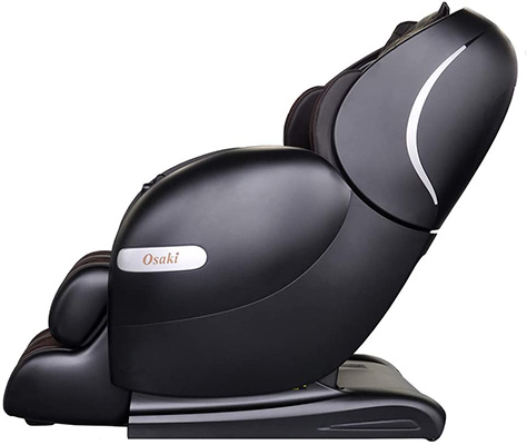 Osaki OS-Monarch in black variant with brand name on the side and white highlights on the outer shell of the headrest