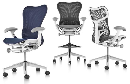 Mirra 2 Stool with black seatback and two Mirra 2 chairs with slate gray Triflex back and twilight blue Butterfly back