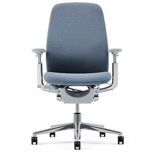 Front View of Zody LX Chair